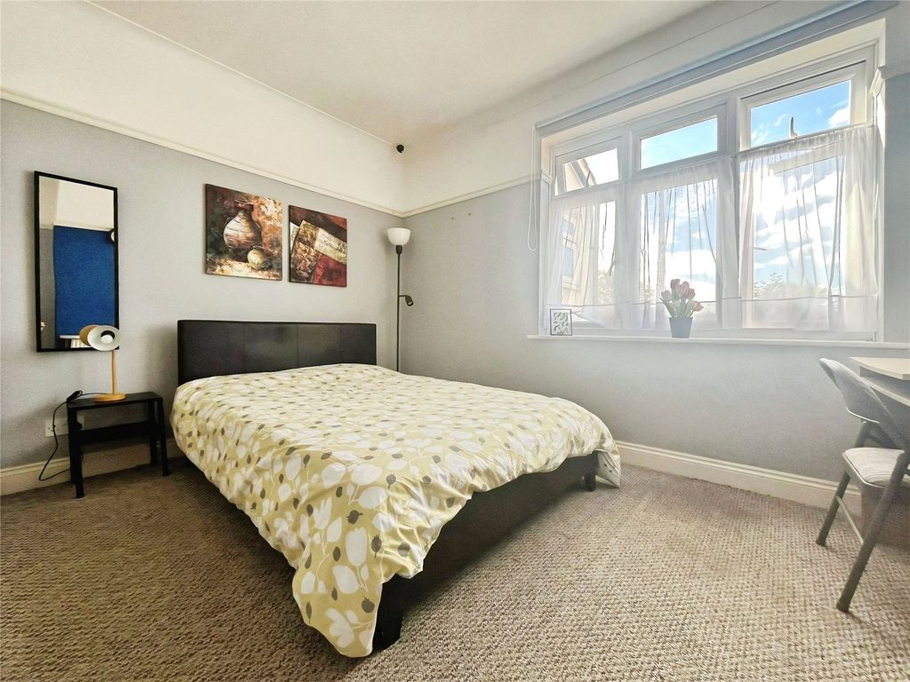 Property photo 1 of 12 Bedroom