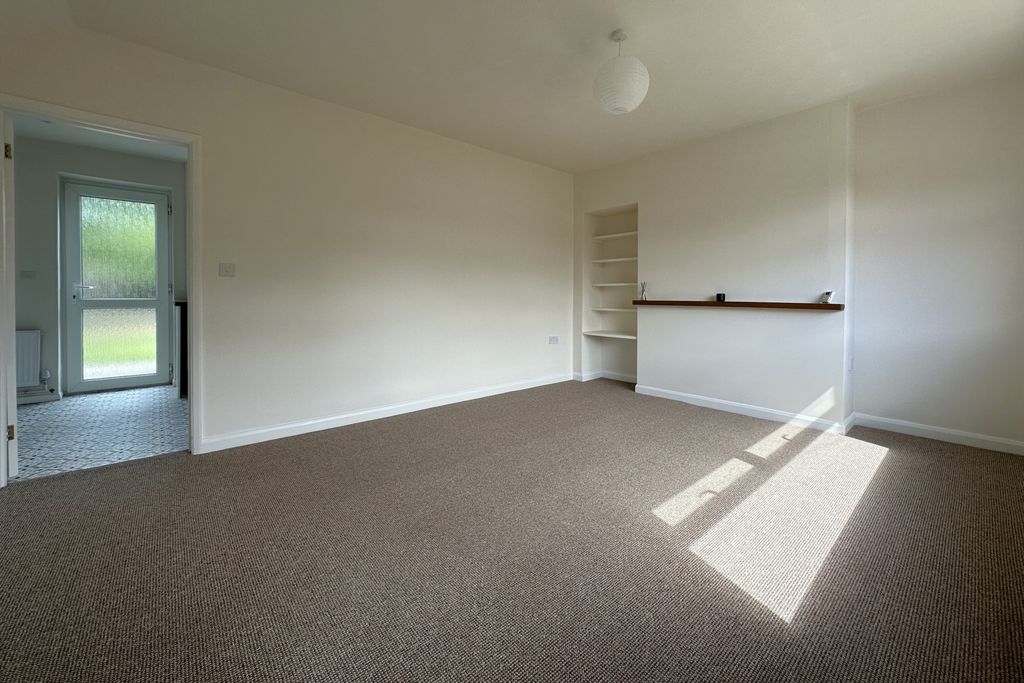 Property photo 2 of 14 Photo 13