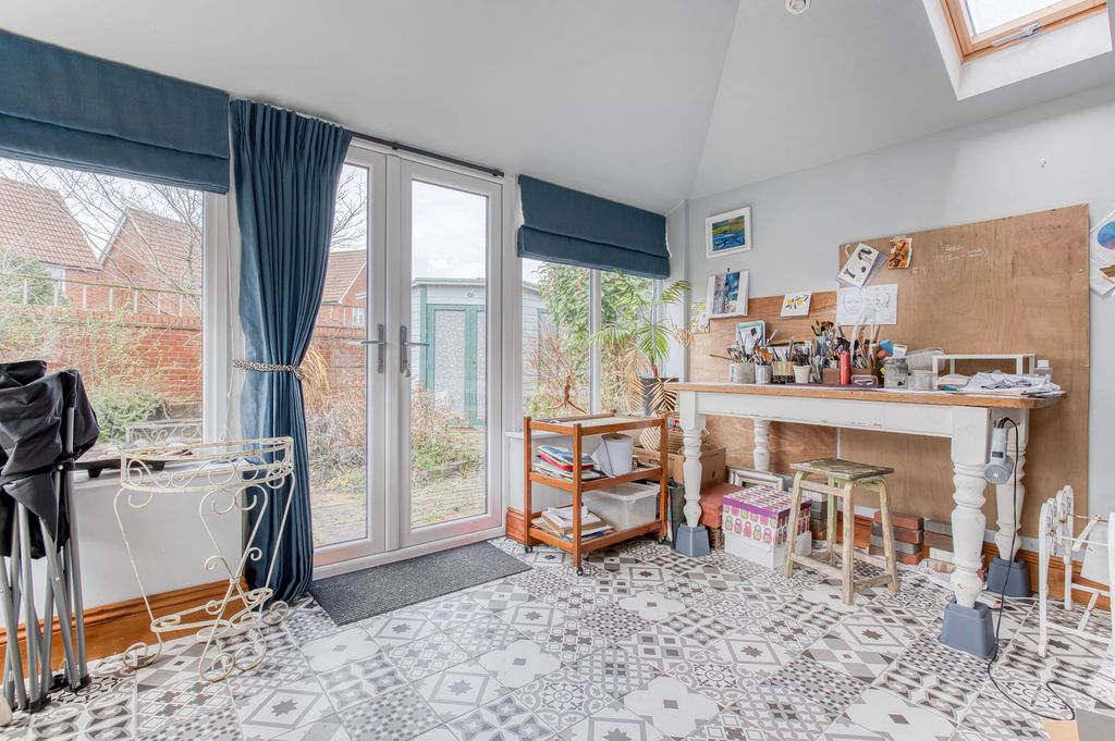 Property photo 3 of 18