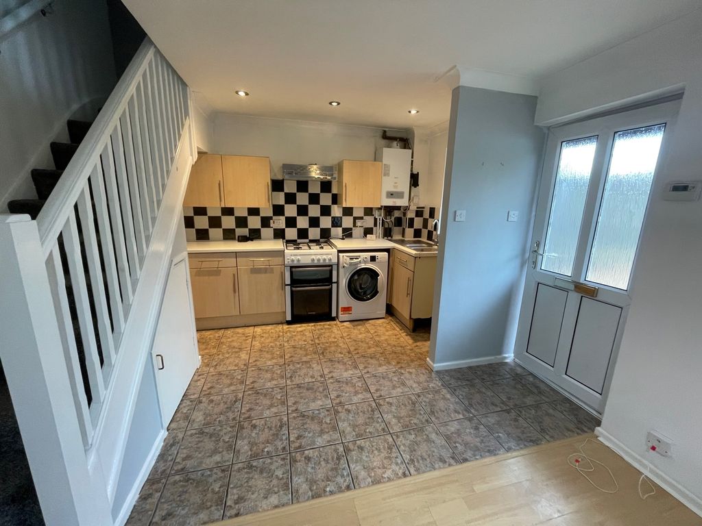 Property photo 2 of 8