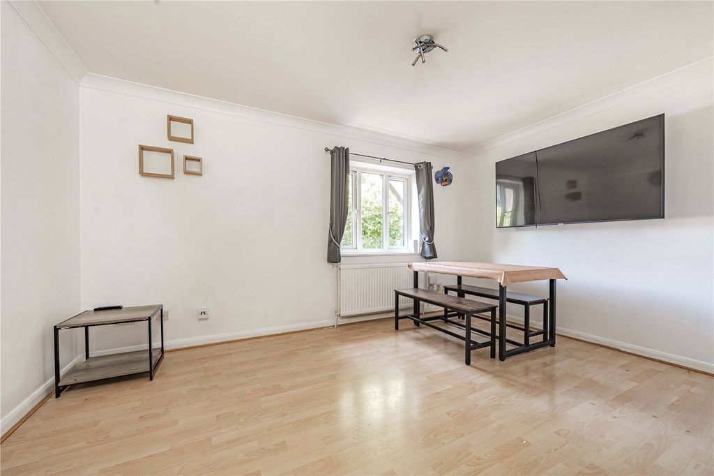 Property photo 2 of 11 Picture No. 04