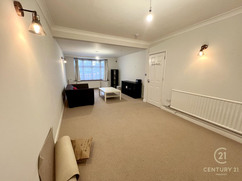 Property photo 3 of 21