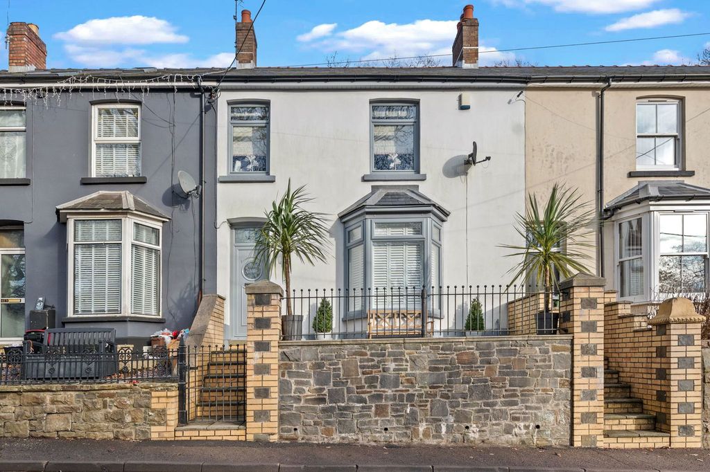 Property photo 1 of 38