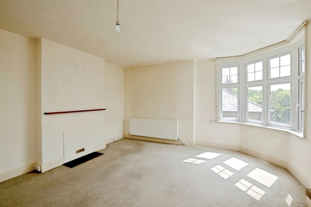 Property photo 2 of 9 Pbox-Img.Jpg