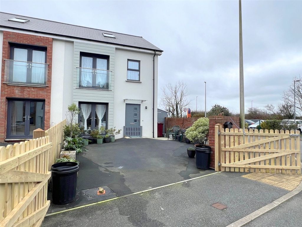 Property photo 1 of 29 Picture No. 52