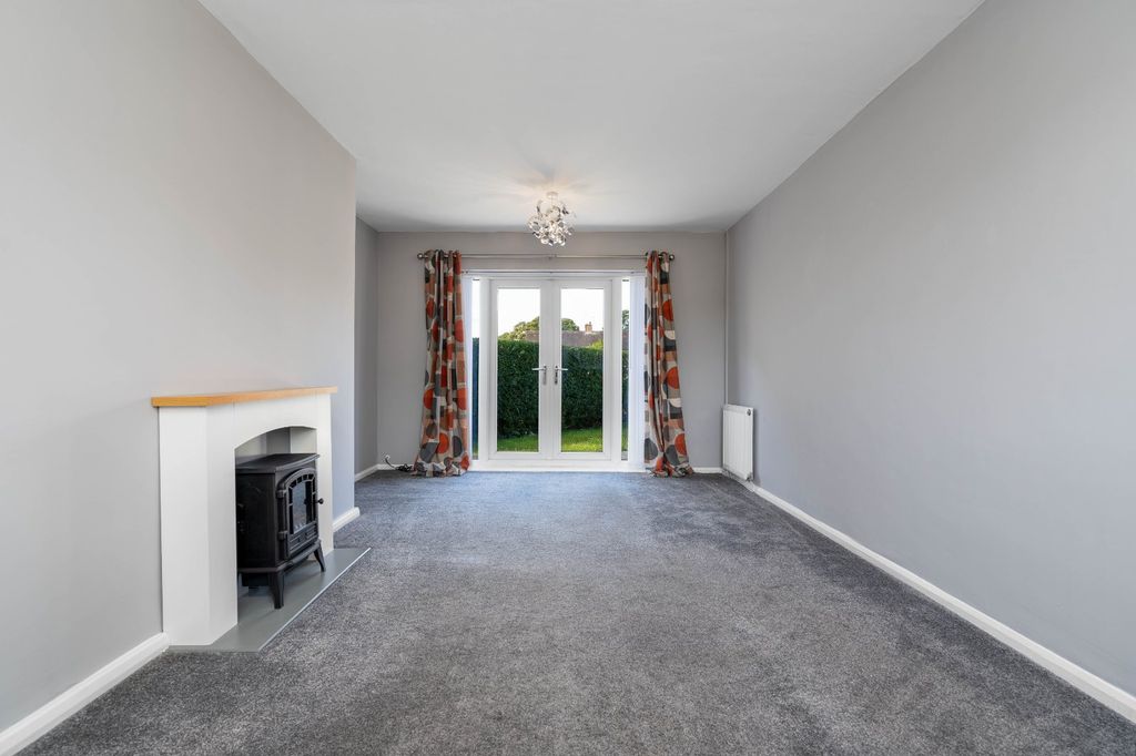 Property photo 3 of 16 Picture No. 06