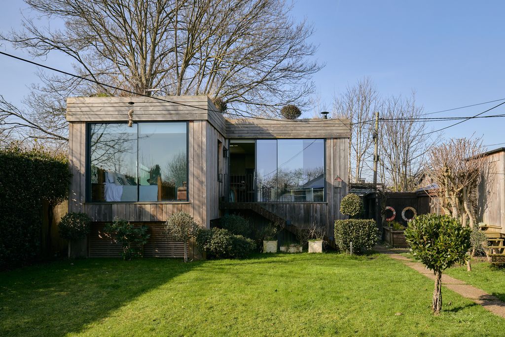 Property photo 2 of 20 2V1A8736_Hdr