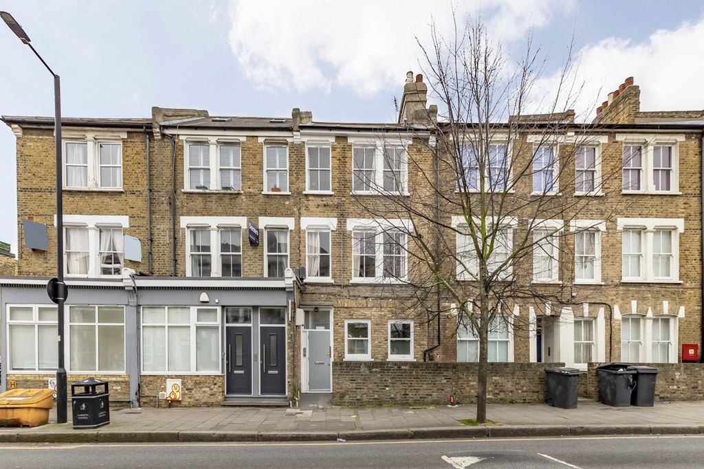 Property photo 1 of 6