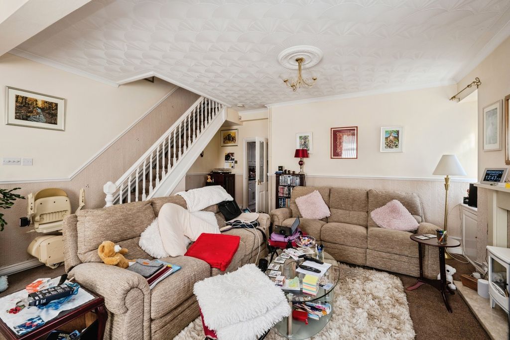 Property photo 2 of 20 Pbox-Img.Jpg