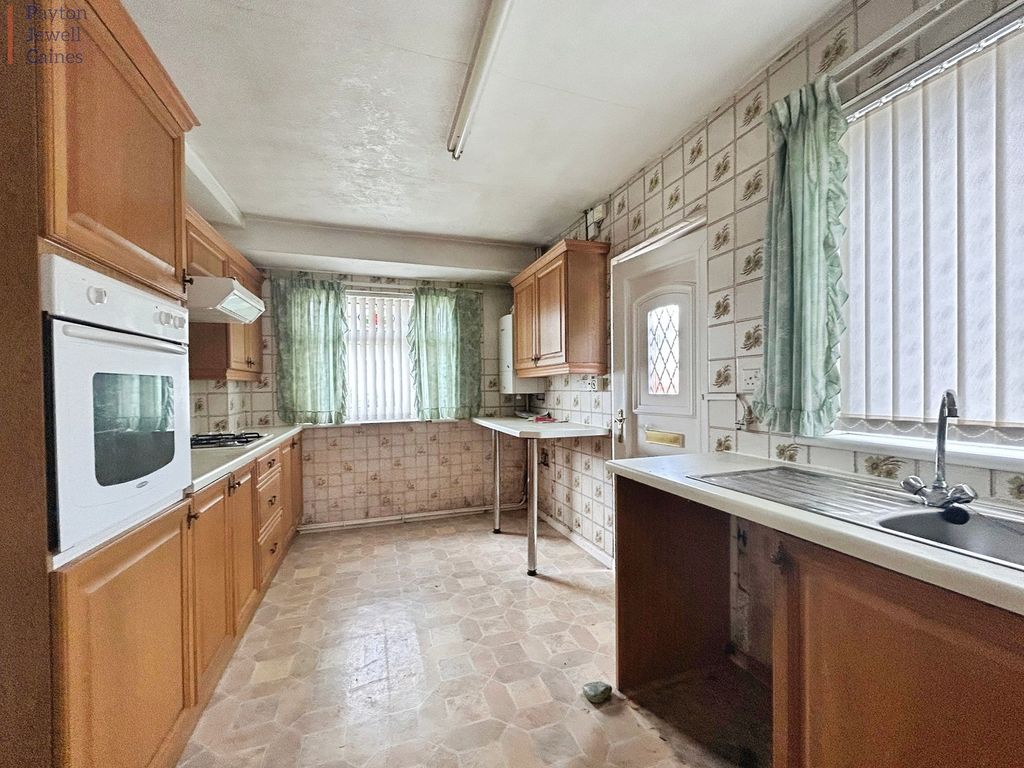 Property photo 2 of 8 Not Specified