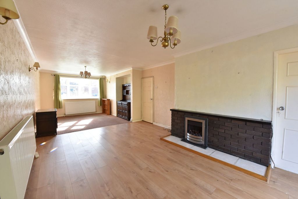 Property photo 3 of 18
