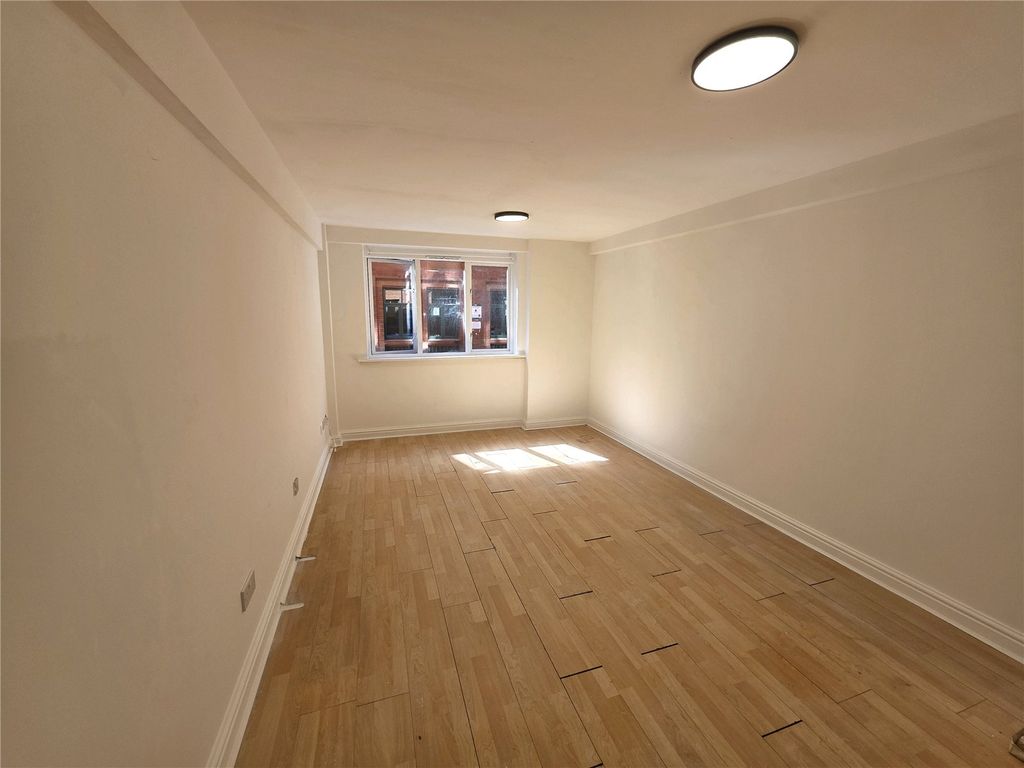 Property photo 2 of 11 Living Room