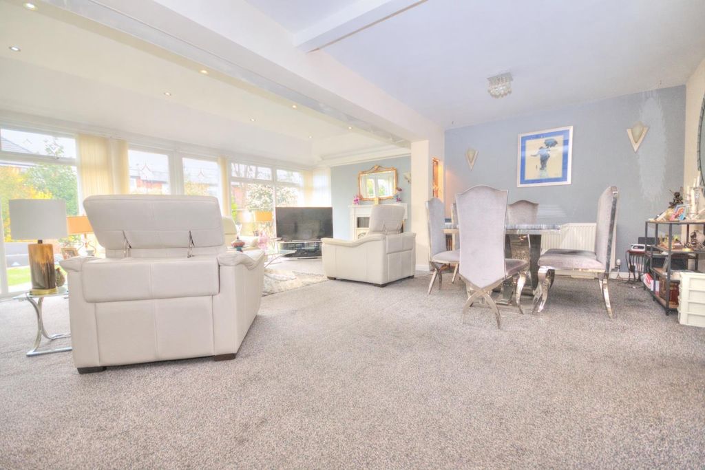 Property photo 2 of 25 Chatgpt Image Mar 25, 2026, 10_35_36 Am.Png