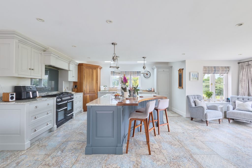 Additional image 7 of 6 bed detached house for saleCowlinge, Newmarket, Suffolk CB8
