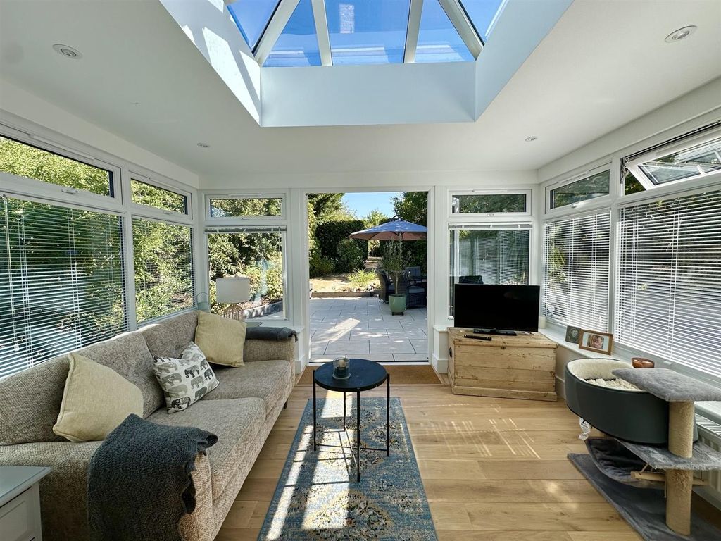 Property photo 2 of 38