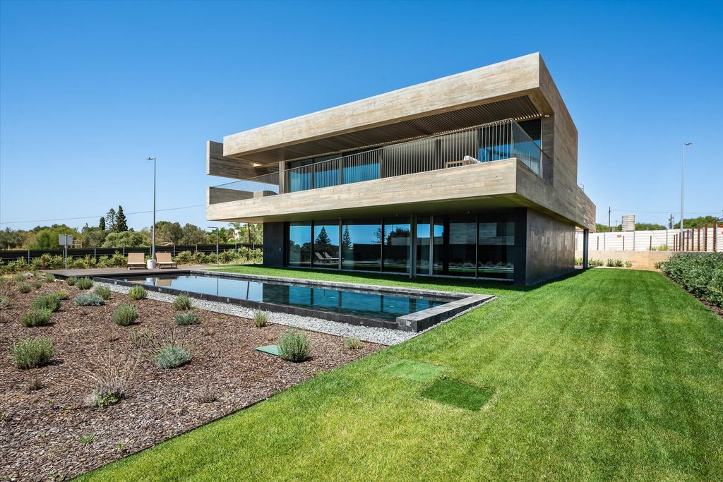 Property photo 1 of 58 Where Inspired Architecture Meets Precision Engineering