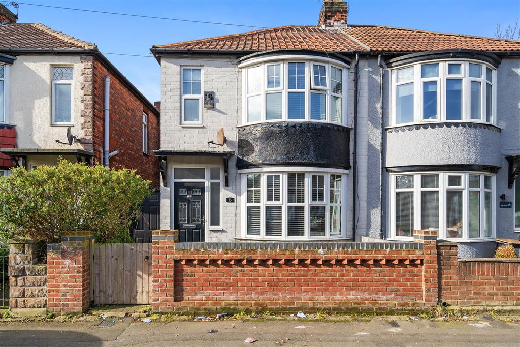 Property photo 1 of 13