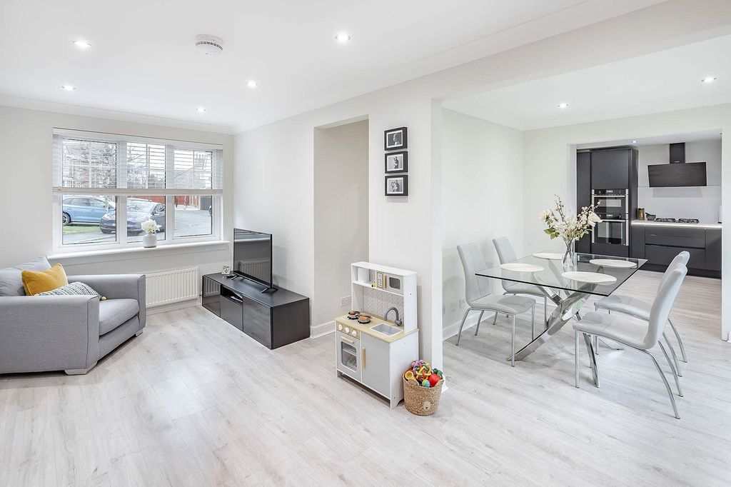 Property photo 2 of 28 Family Room