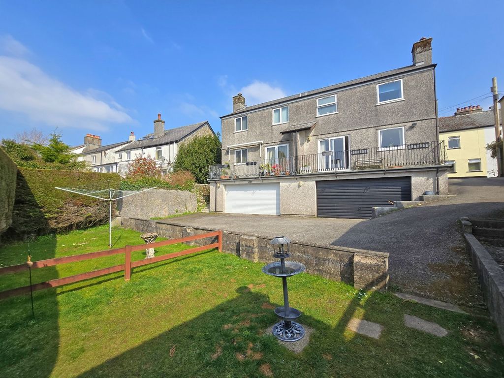 Property photo 1 of 19 4983480