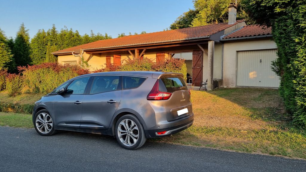 Property photo 2 of 15