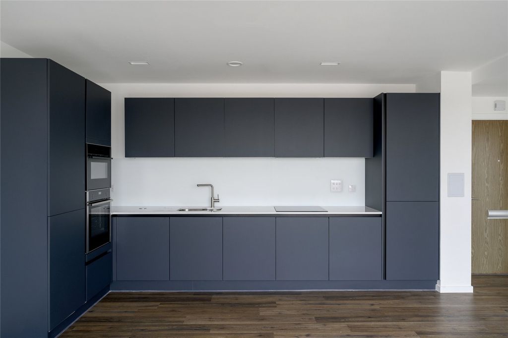 Property photo 1 of 8 Picture No. 01