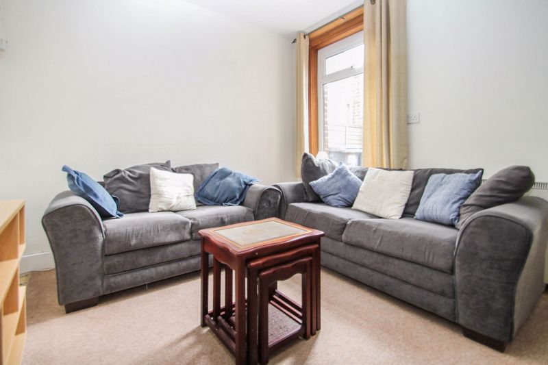 Property photo 3 of 8 Photo 10