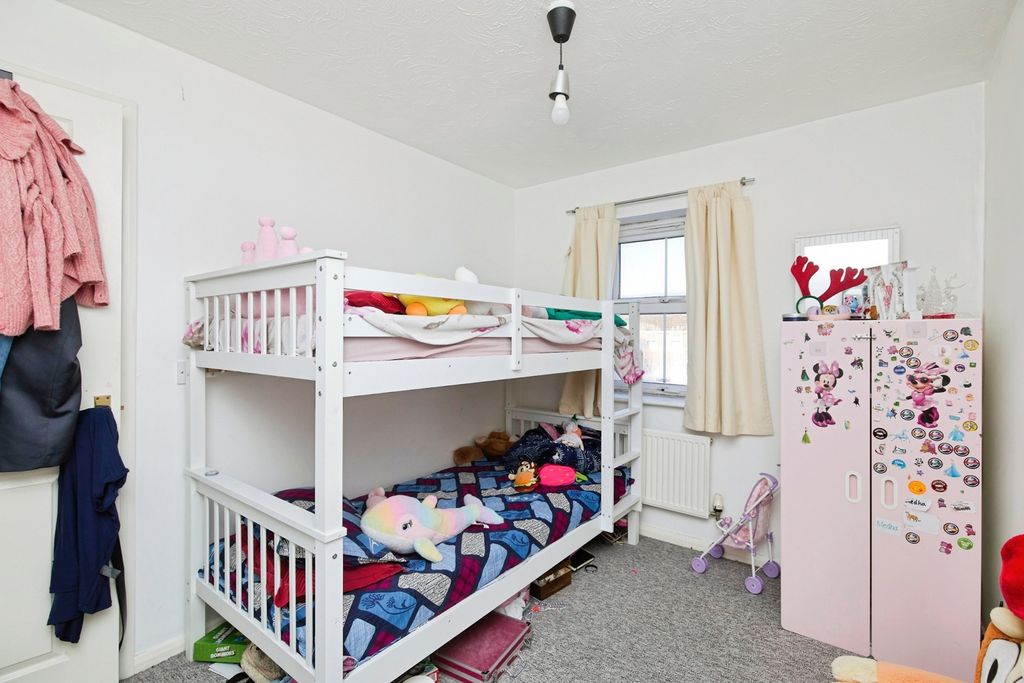 Property photo 3 of 19 Bedroom Two