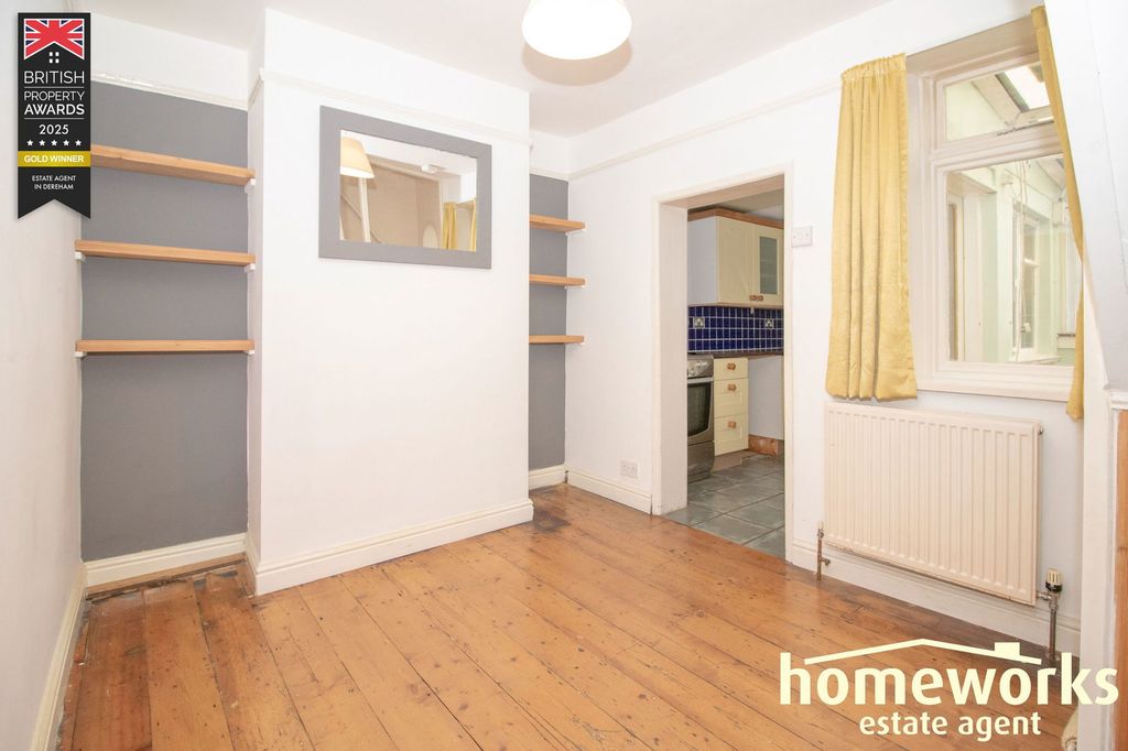 Property photo 3 of 11