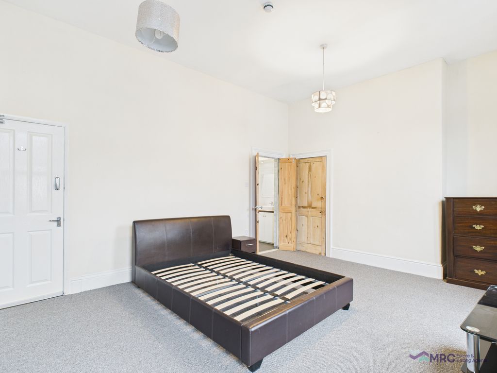 Property photo 2 of 6 Gallery