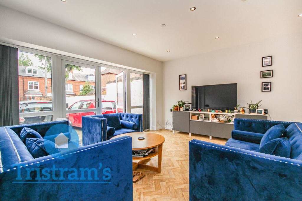 Property photo 1 of 14 Img_9688