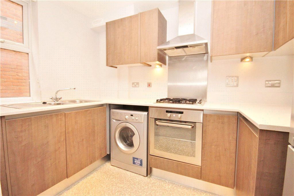 Property photo 2 of 10 Kitchen
