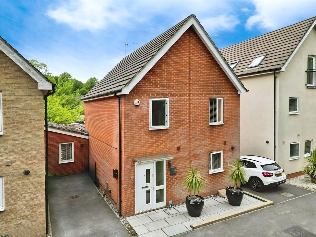 Property photo 1 of 16 Picture No. 17