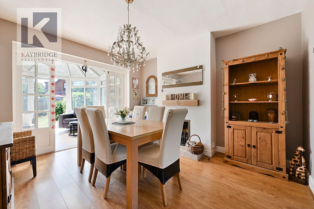 Property photo 3 of 12 River Way, Epsom