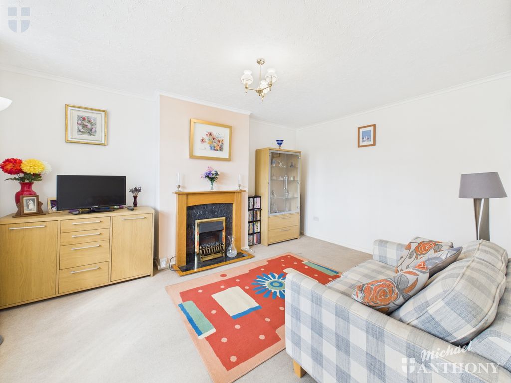 Property photo 3 of 13 Cam03852G0-Pr0348-Still001