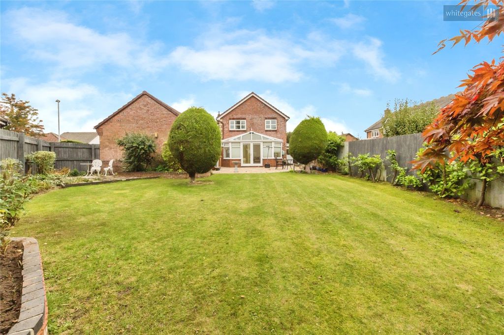 Property photo 2 of 19 Picture No. 24