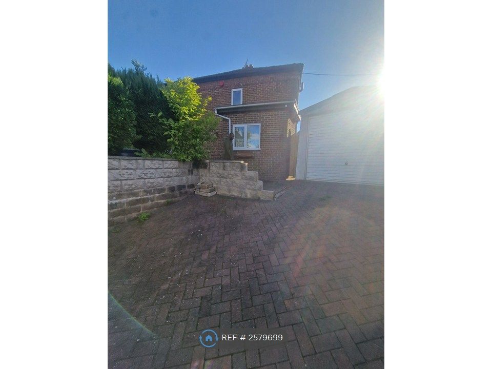 Property photo 2 of 15 Driveway 1