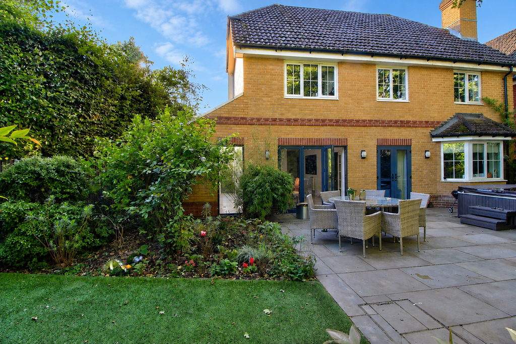 Property photo 1 of 29