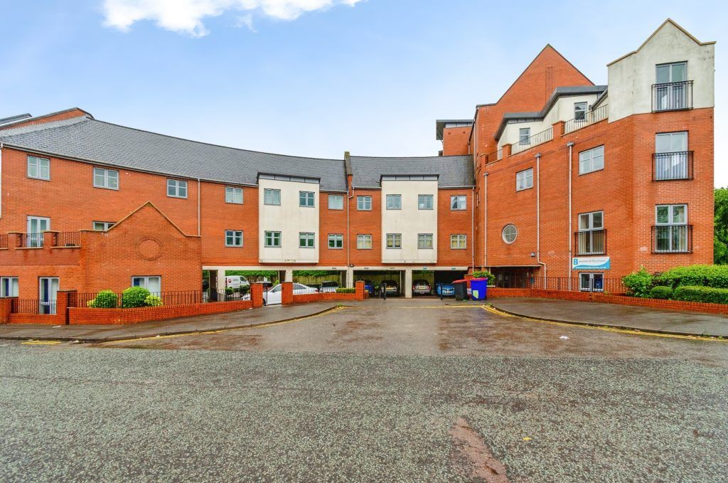 Property photo 1 of 14