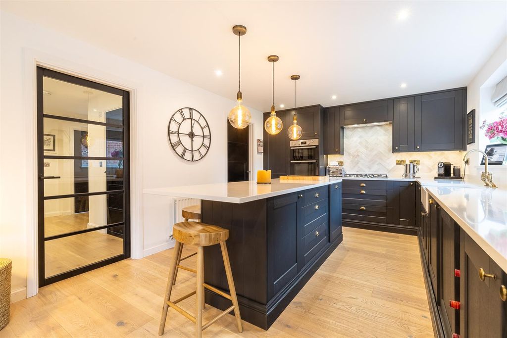 Property photo 3 of 29 22Hazelway-4.Jpg