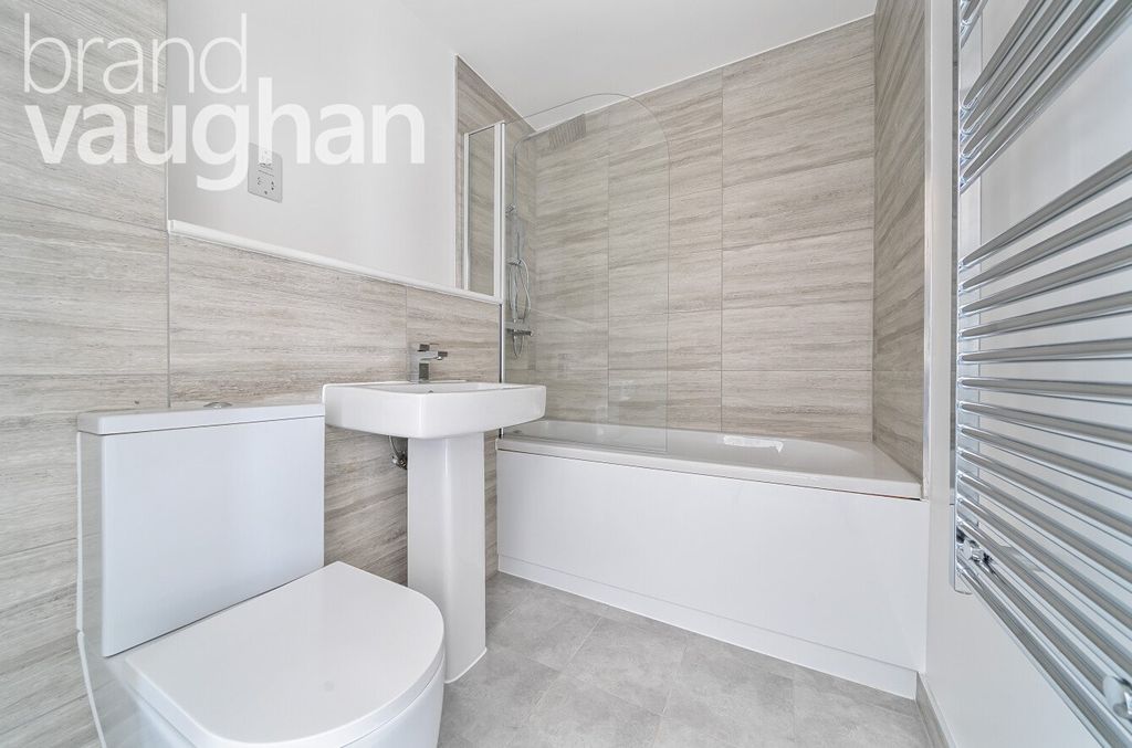 Property photo 3 of 5 Bathroom