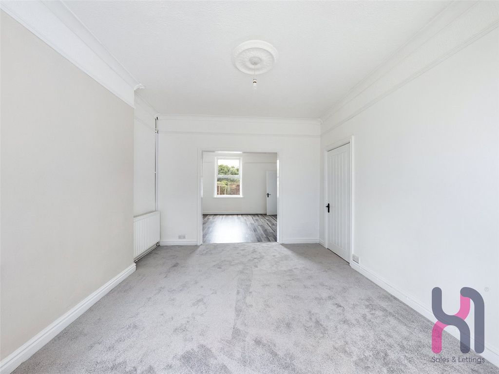 Property photo 1 of 10 Picture No. 01