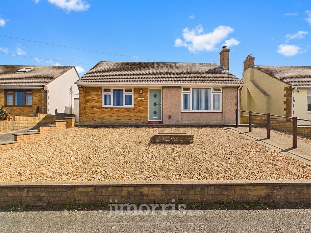 Property photo 2 of 29