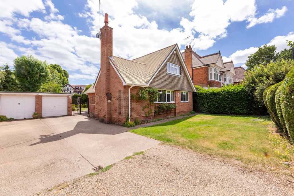 Property photo 1 of 16