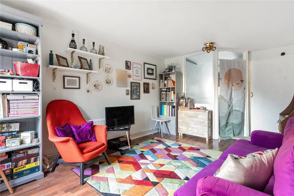 Property photo 2 of 11 Picture No. 13