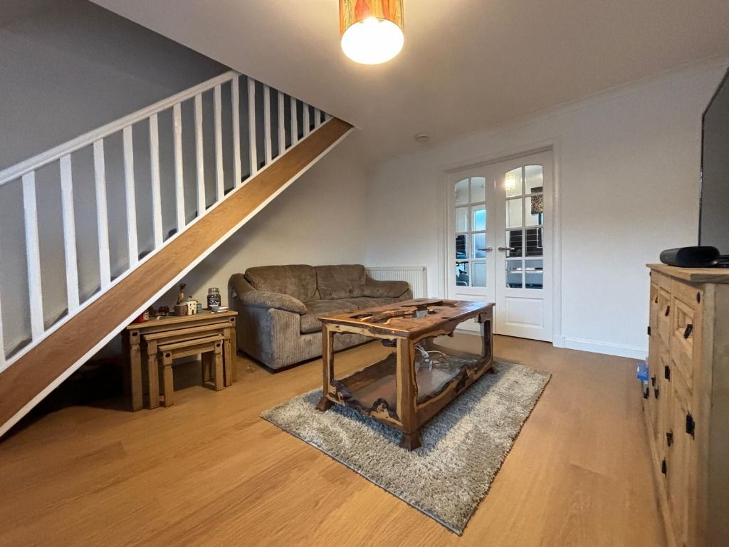 Property photo 3 of 8 Photo 3