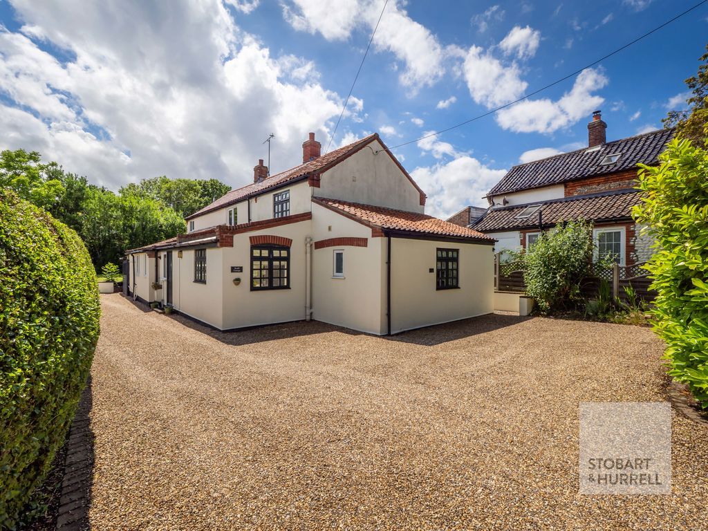 Property photo 2 of 34 Approach
