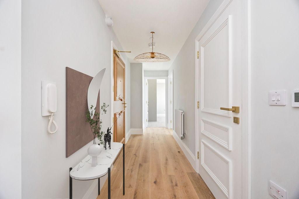 Property photo 3 of 27 5115914