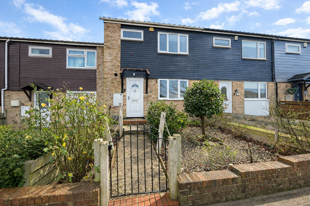 Property photo 1 of 2 Front (Exterior)