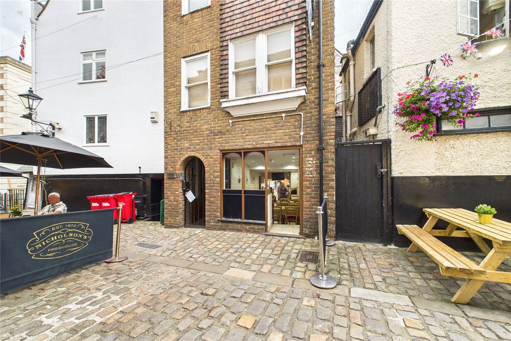 Property photo 1 of 3 Picture No. 06