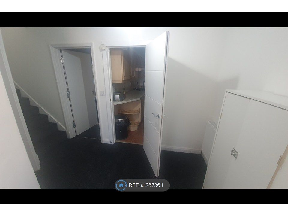 Property photo 3 of 14 Ground Floor Area